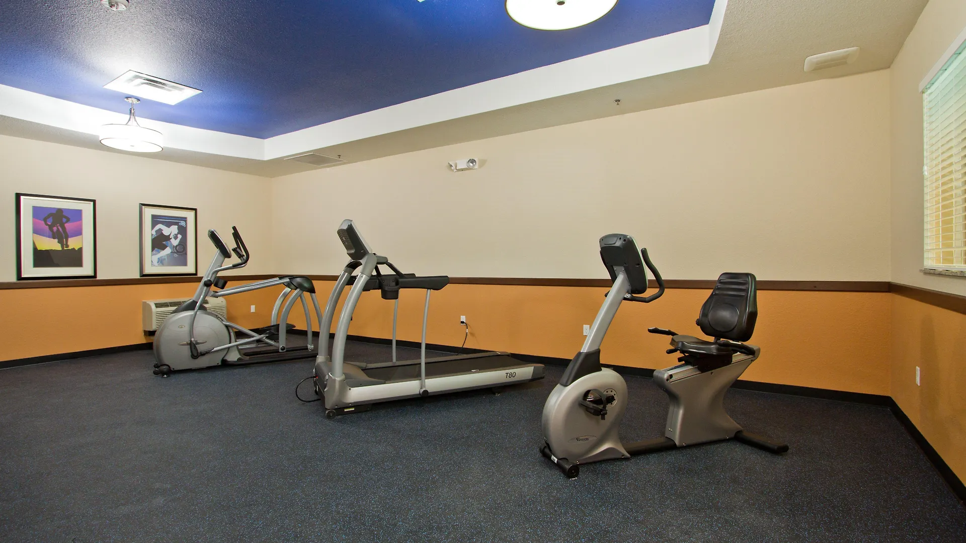 Holiday Inn Express And Suites Denver East Peoria Street By Ihg United States